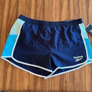 Medium Reebok running short